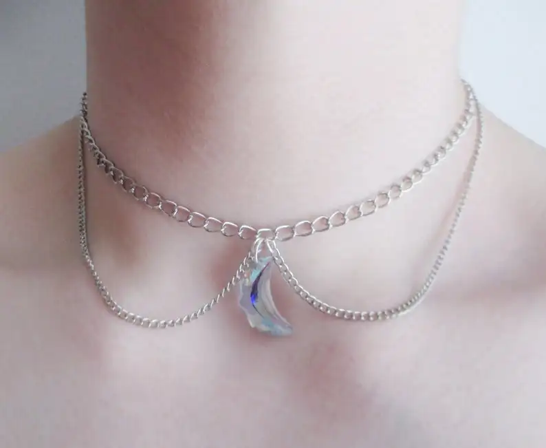 

Crescent Necklace / Pastel Gothic / Kawaii / Rock / Moon Necklace
