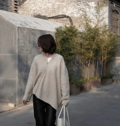 

Sweater2021 Autumn/ Women Winter New Loose Diagonal Button Asymmetric Sweater