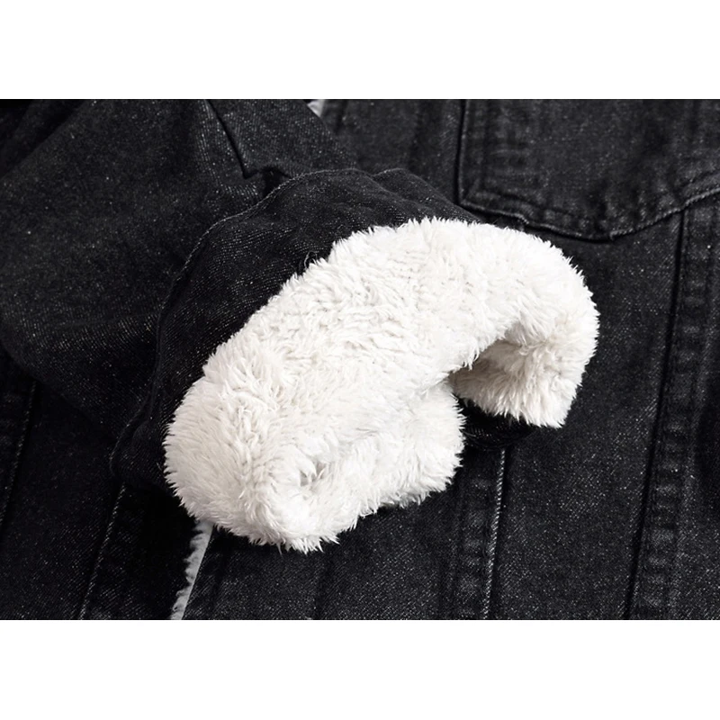 Мужская джинсовая куртка с бархатным утеплителем черная приталенная из