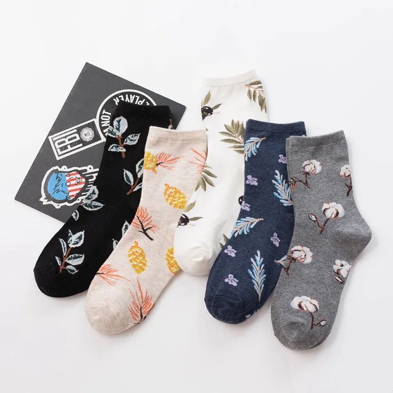 

Women's Socks & Hosiery