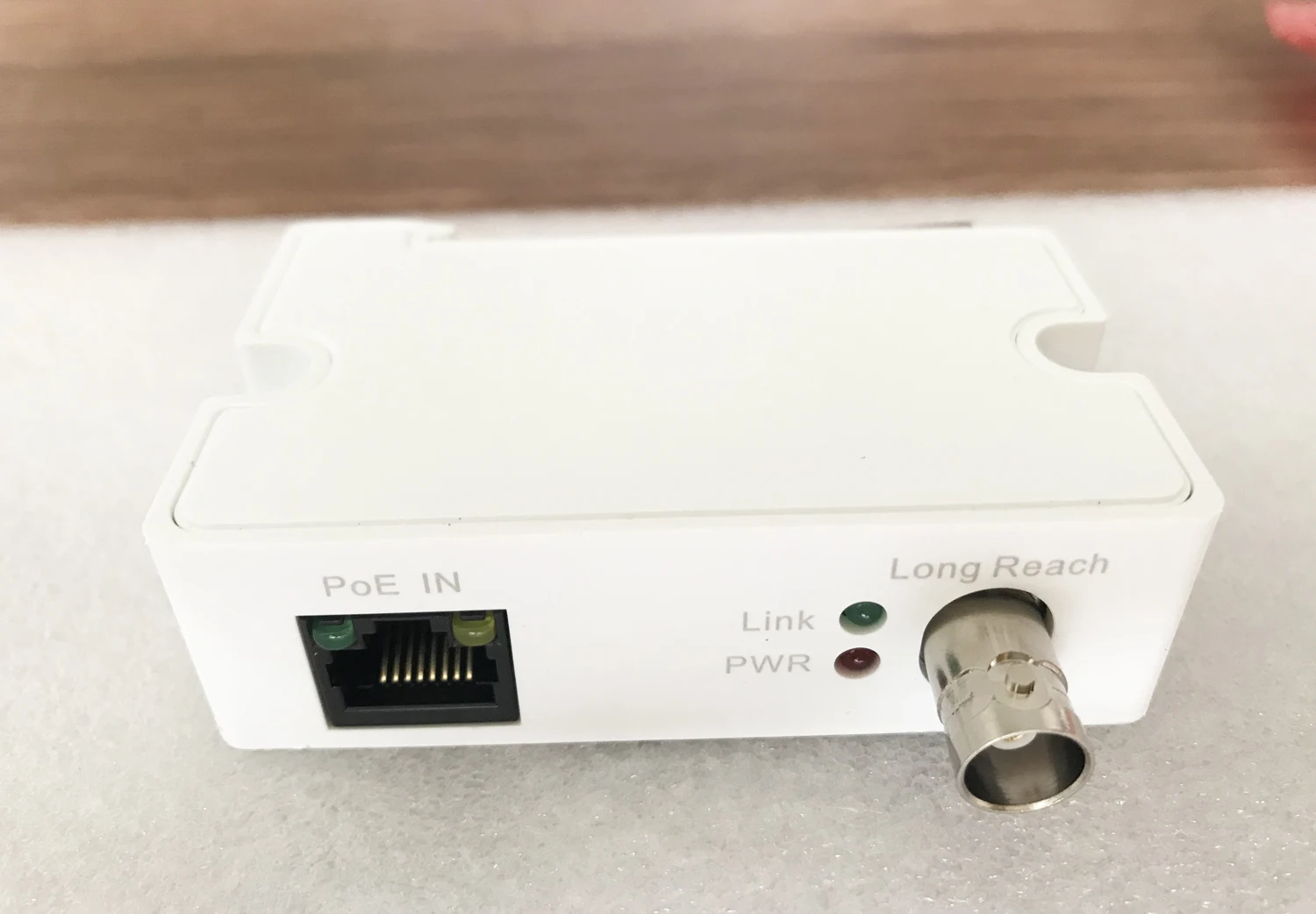 Однопортовый удлинитель Dahua для сети Ethernet с дальностью действия через