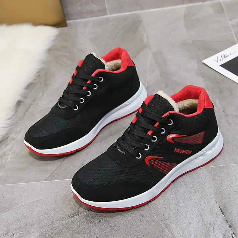 Новые зимние бархатные женские кроссовки белые Сникеры на платформе женская