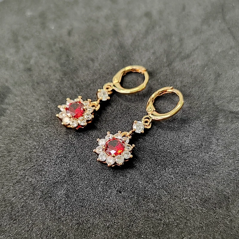 

Hot Sale Cubic Zirconia Hoop Earring Female Crystal CZ Gold Color Huggie Circle Earrings Flowers Fashion Jewelry