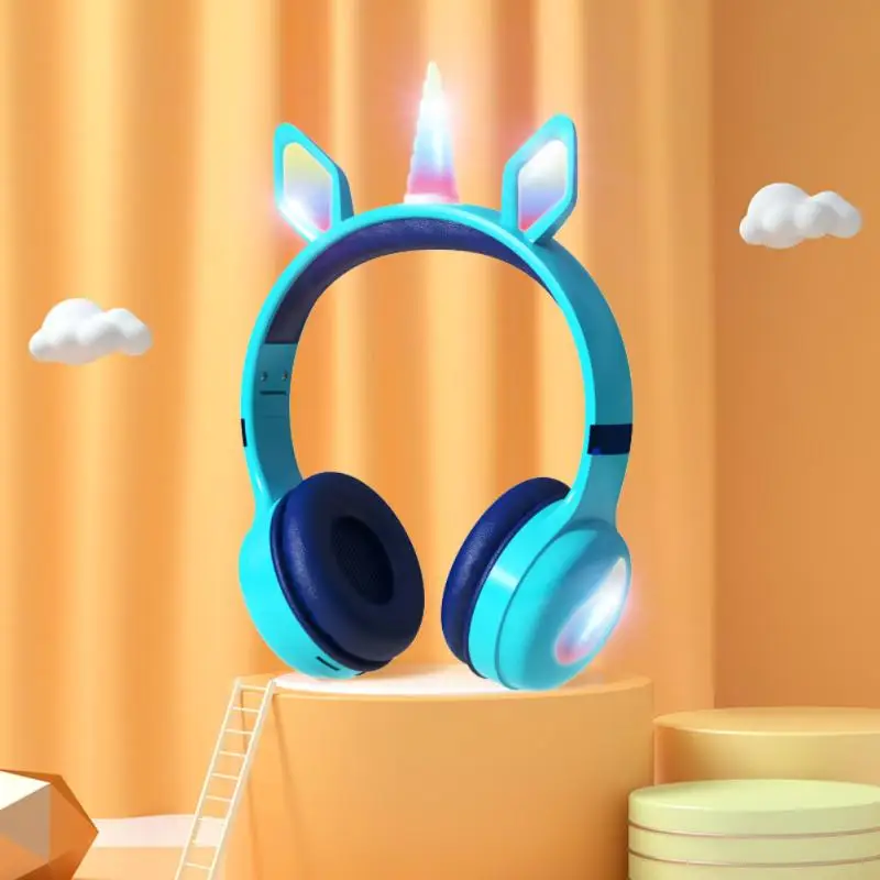 Беспроводные наушники со светодиодсветодиодный подсветильник кой с микрофоном |