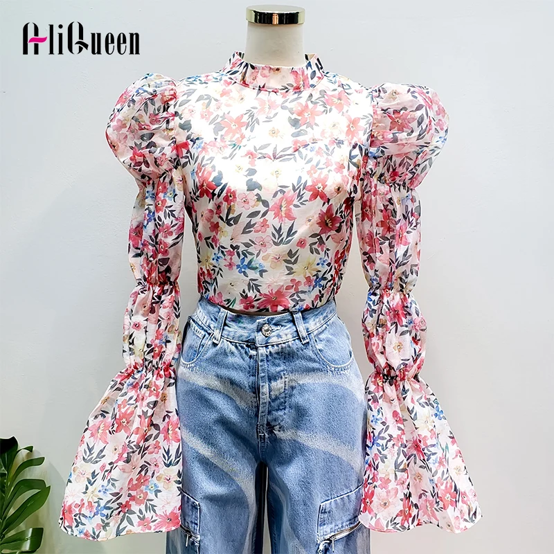 Милая женская короткая рубашка с длинным рукавом и воротником-стойкой