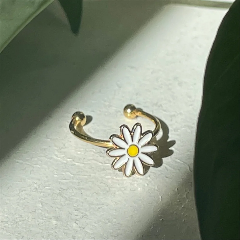 

Rotatable Figet Spinner Ring Cute Daisy Flower Rings for Women Girls Anti Stress Anxiety Rings Female Jewelry Gift Anillos