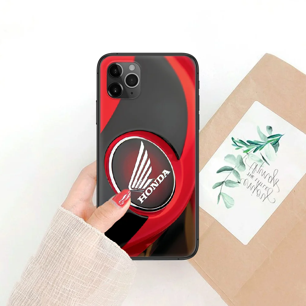 

Hondas Moto car Phone Case Cover Hull For iphone 5 5s se 2 6 6s 7 8 12 mini plus X XS XR 11 PRO MAX black silicone cover fashion
