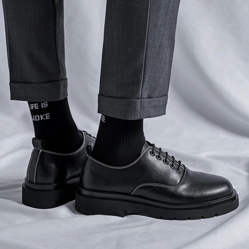 

Мужские кожаные повседневные легкие туфли, удобная дышащая нескользящая обувь для вождения, на шнуровке, черные 38-44