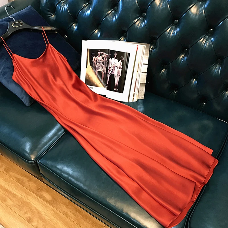 Платье женское атласное на бретелях-спагетти модный прямой однотонный Блестящий