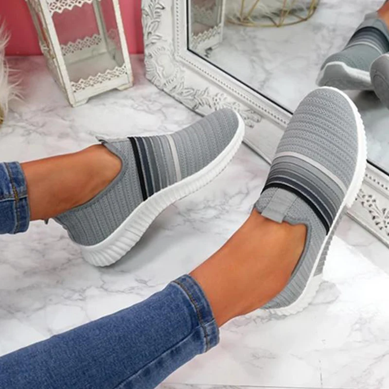 Женские кроссовки сетчатые лоферы с вулканизированной подошвой Женская