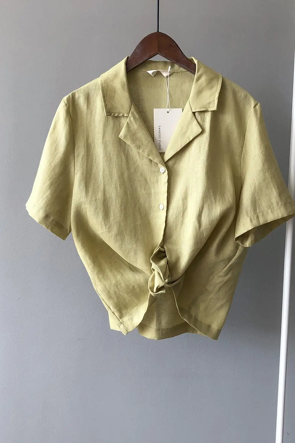

Short-sleeved Shirt Female 2021 Summer New Korean Version of Loose Simple Shirt Suit Collar Top Shirt Solid Color Retro Shirt