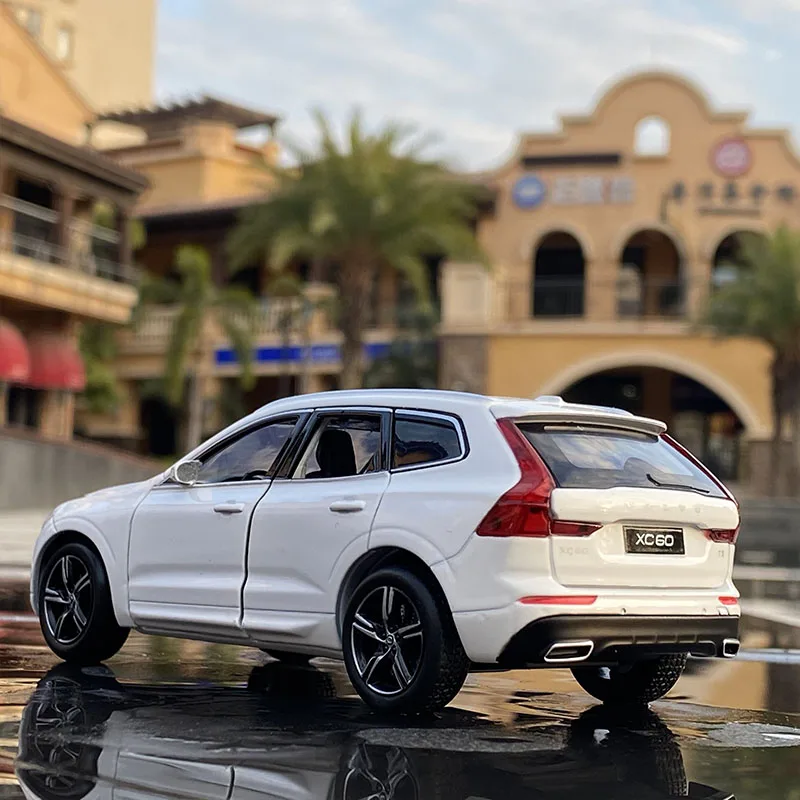 1:32 новый солнцезащитный козырек Volvo XC60 амортизация литья под давлением модель