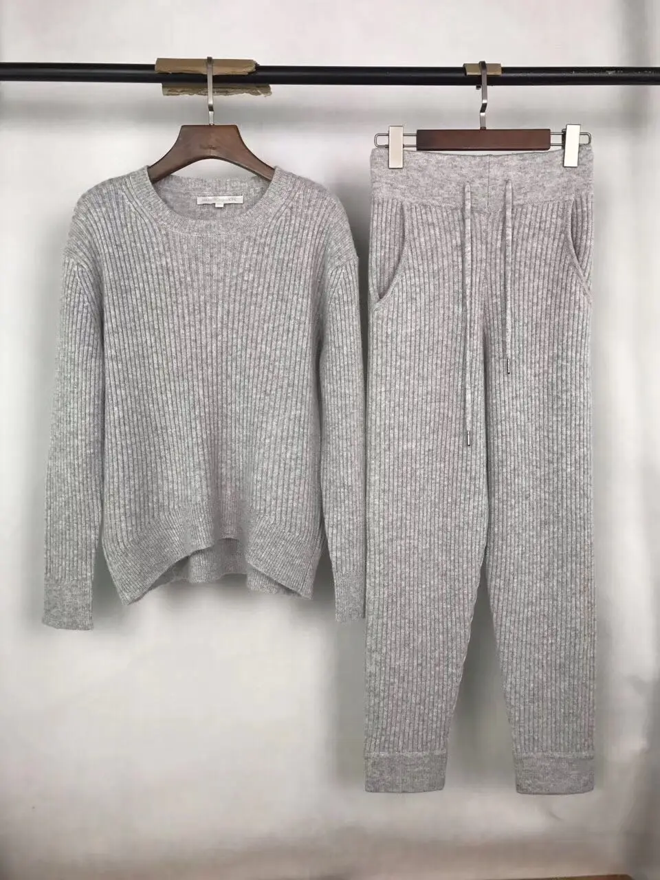 

Loose O-neck Top Fashion Round Neck Shirt Casual Pants Two-piece Knitted Suit 2020 New Arrival High-end Custom Cashmere Female