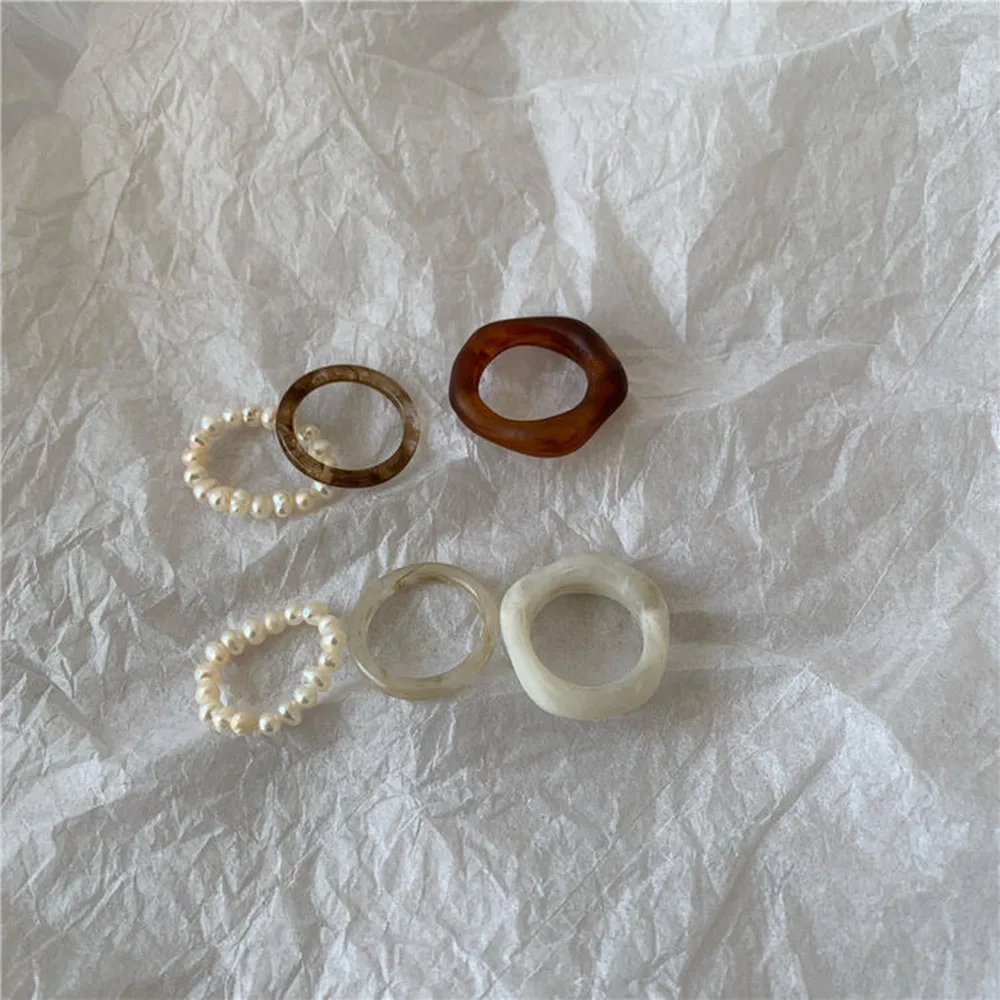 

New 3pcs/Set Vintage Imitation Pearls Colorful Pattern Acrylic Resin Acetate Rings Set for Women Girls Jewelry Gifts 2021 Trend