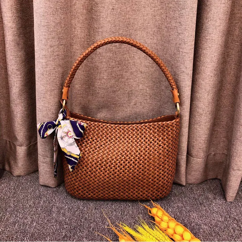 

2021 Trend New vintage Hand-planted real cowhide luxury handbag famous brand hollow woven female bag shoulder bag