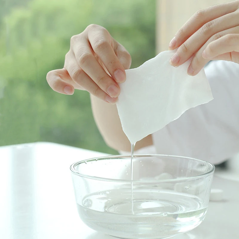 

Portable Travel Disposable Cleansing Towel and Storage Box Tissue 10 Capsules