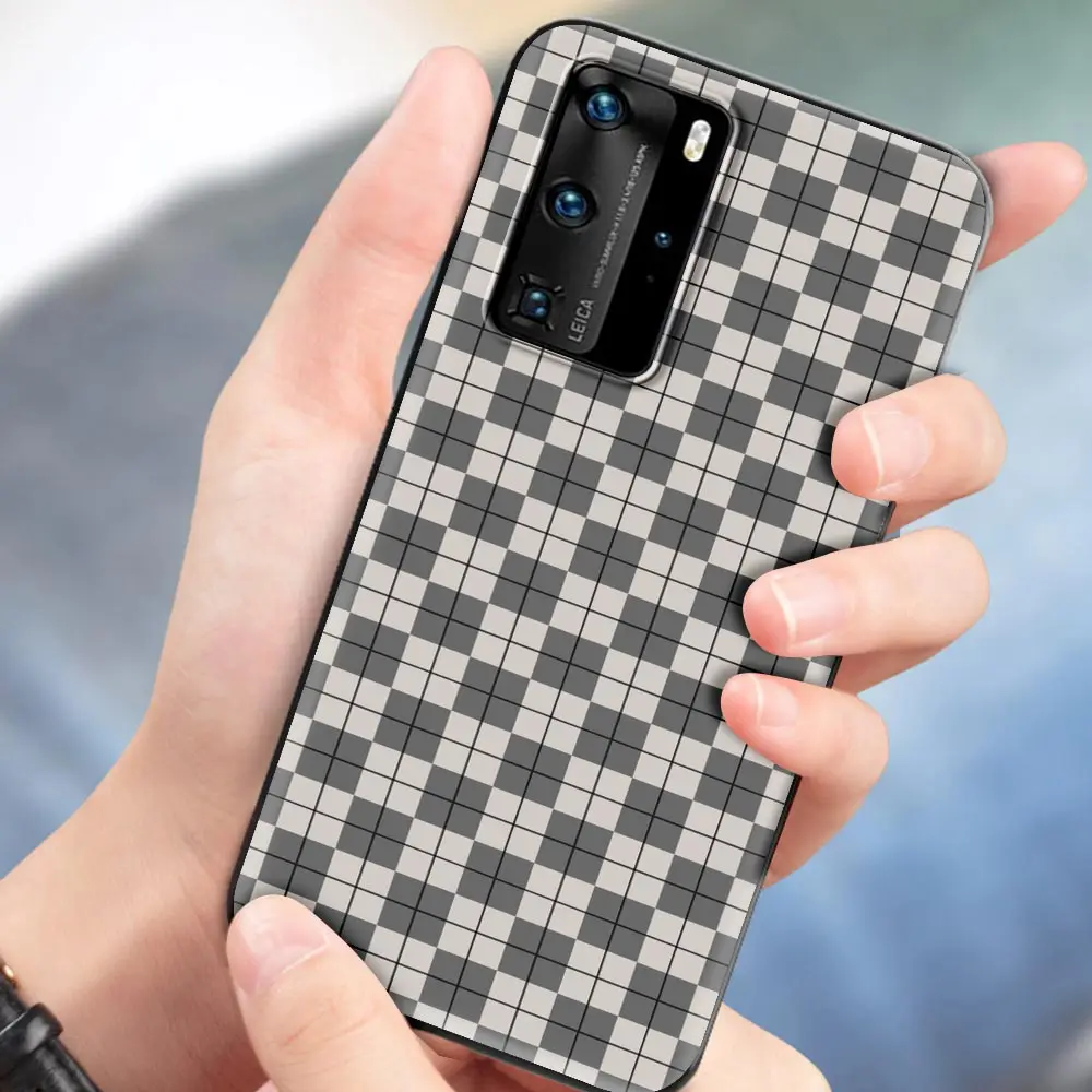 

Black and white chess board Shockproof Cover for Huawei P10 Lite P20 Pro P30 P40 Lite P Smart S 2020 Phone Silicone Shell Fundas