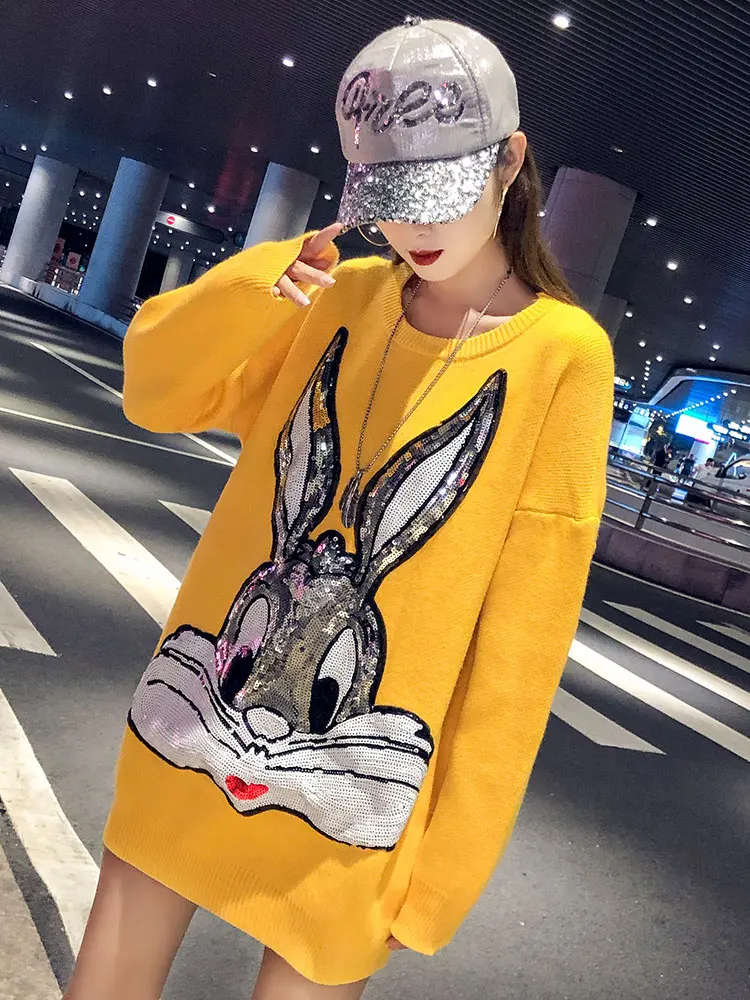 Женский свитер с блестками длинный теплый красного цвета в сеточку свободного