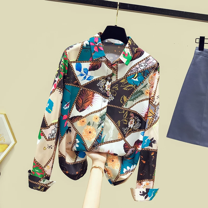 Женская рубашка с отложным воротником длинным рукавом и принтом в ретро-стиле