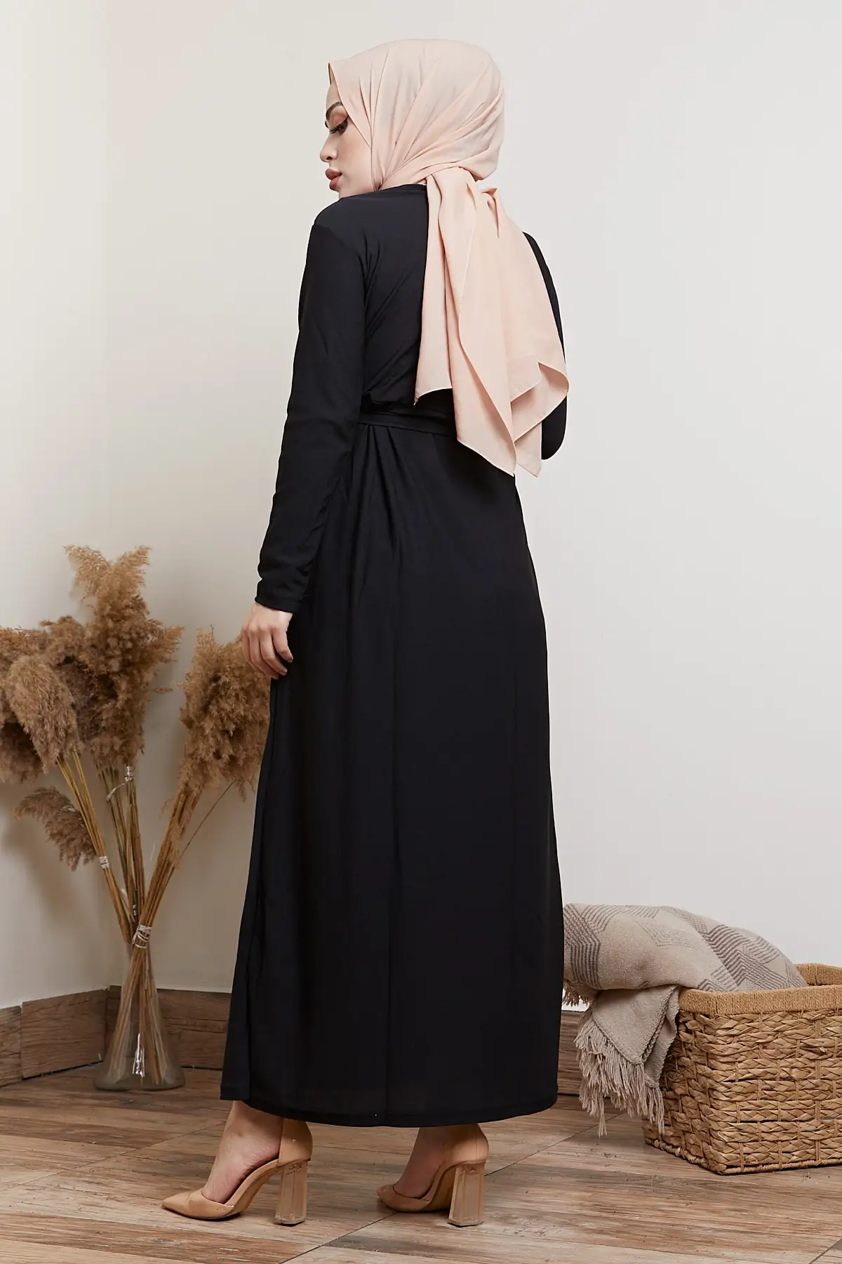 

Women Black Simple Dress Pattern 2020 Fashion Style Daily Relax Long Dress Islamic Clothing Hijab For Women