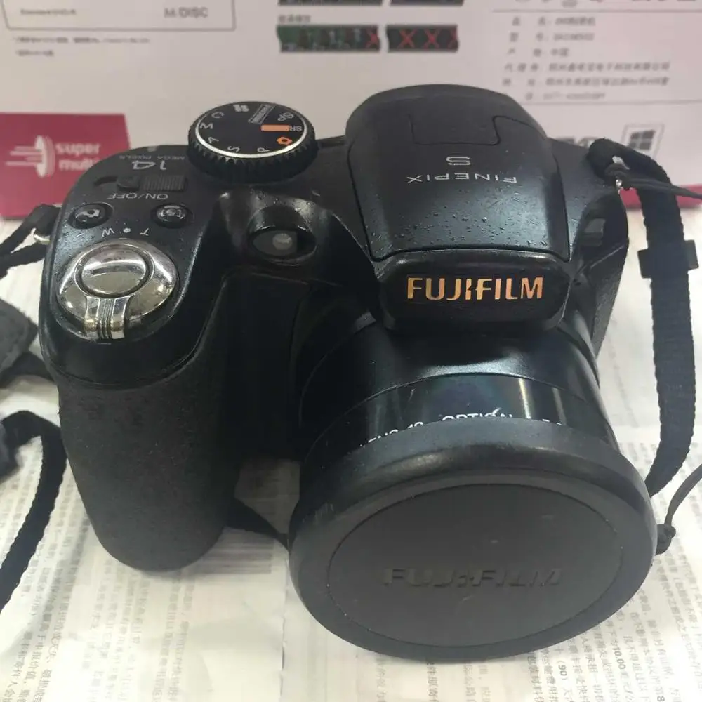 Бывшая в употреблении цифровая камера FUJIFILM FINEPIX S2900HD 14 МП с широким оптическим