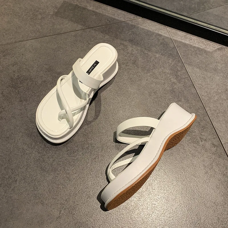 

Shoes Low Rubber Flip Flops Hawaiian PU Rome Hoof Heels Fabric Low Rubber Flip Flops Shoes Hawaiian PU Fabric Hoof Heels