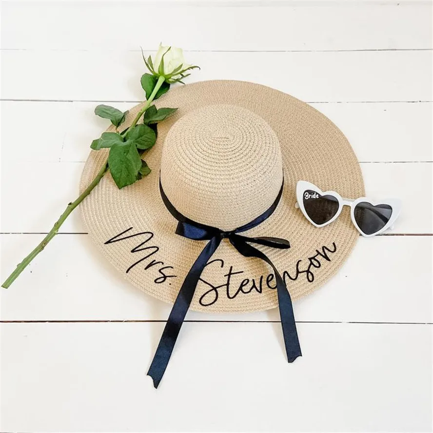 

Personalised Floppy Beach Hat, Custom Name Birthday Gift, Bride to Be Wedding Gift, Mrs Honeymoon Floppy Hat, Honeymoon Gifts