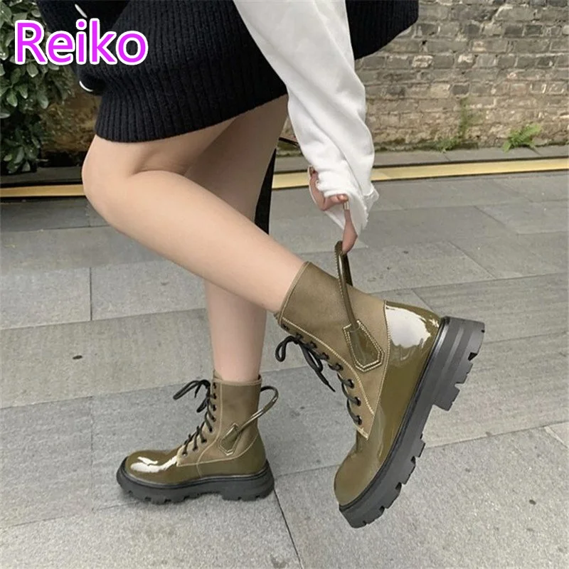 

Thick-soled Martin boots women 2021 new autumn and winter models British style short-tube rear strap niche design lace-up boots