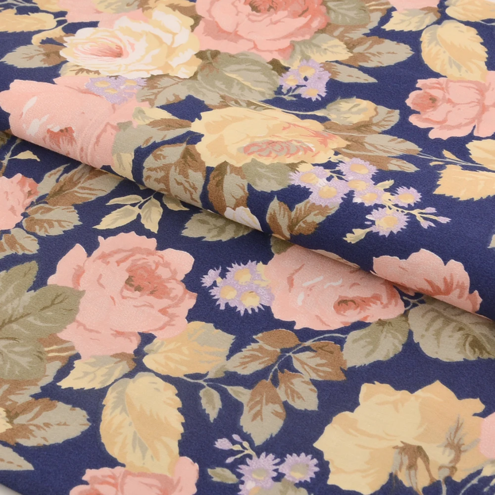 Teramila Ткань новых печатных Цветущие розы конструкции мягкий твил ткани 100% хлопок