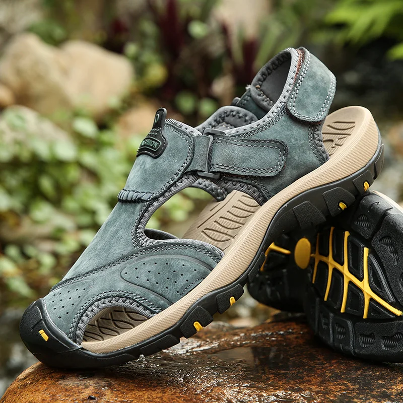 

Summer Men's Sandals Genuine Leather Breathable Male Outdoor Men's Beach Sandals Handmade Roman Design Driving Men's Sneakers