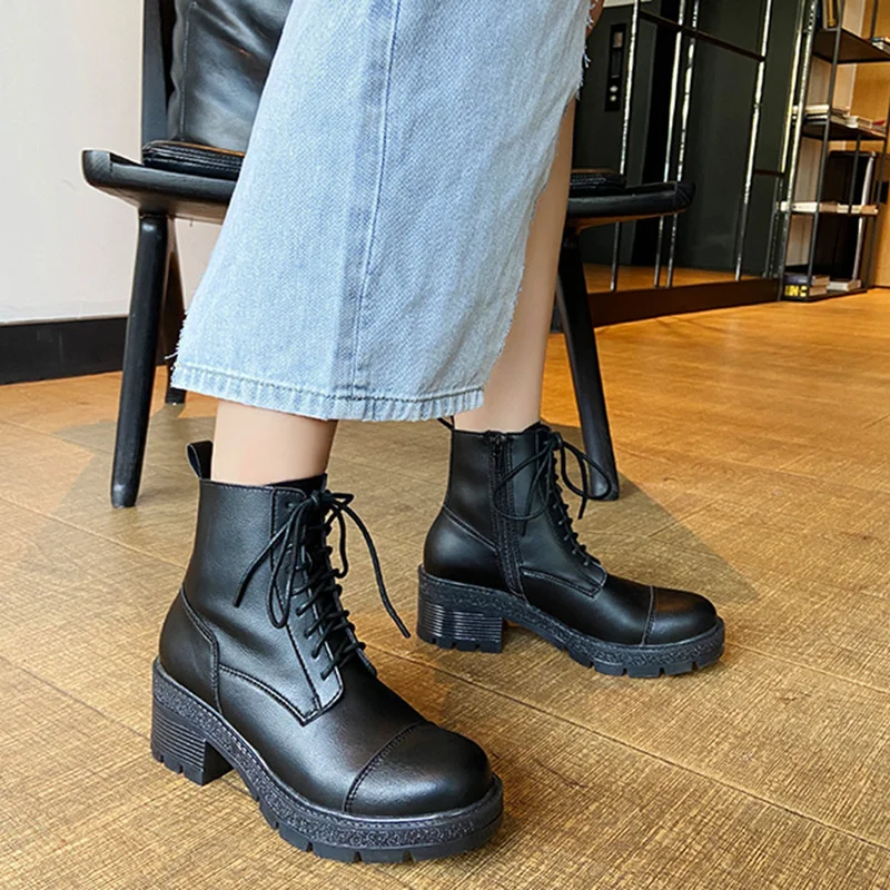 Зима 2021 Новые прозрачные Ботинки Martin на толстой подошве шнуровке Li Xiaolu