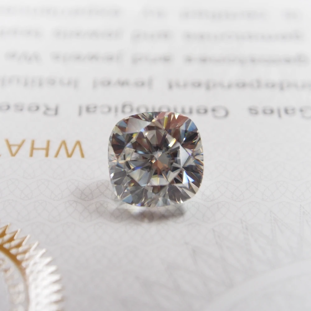 Бриллиант с муассанитом 0 12 карат 3*3 мм|Стразы и драгоценные камни россыпью| |