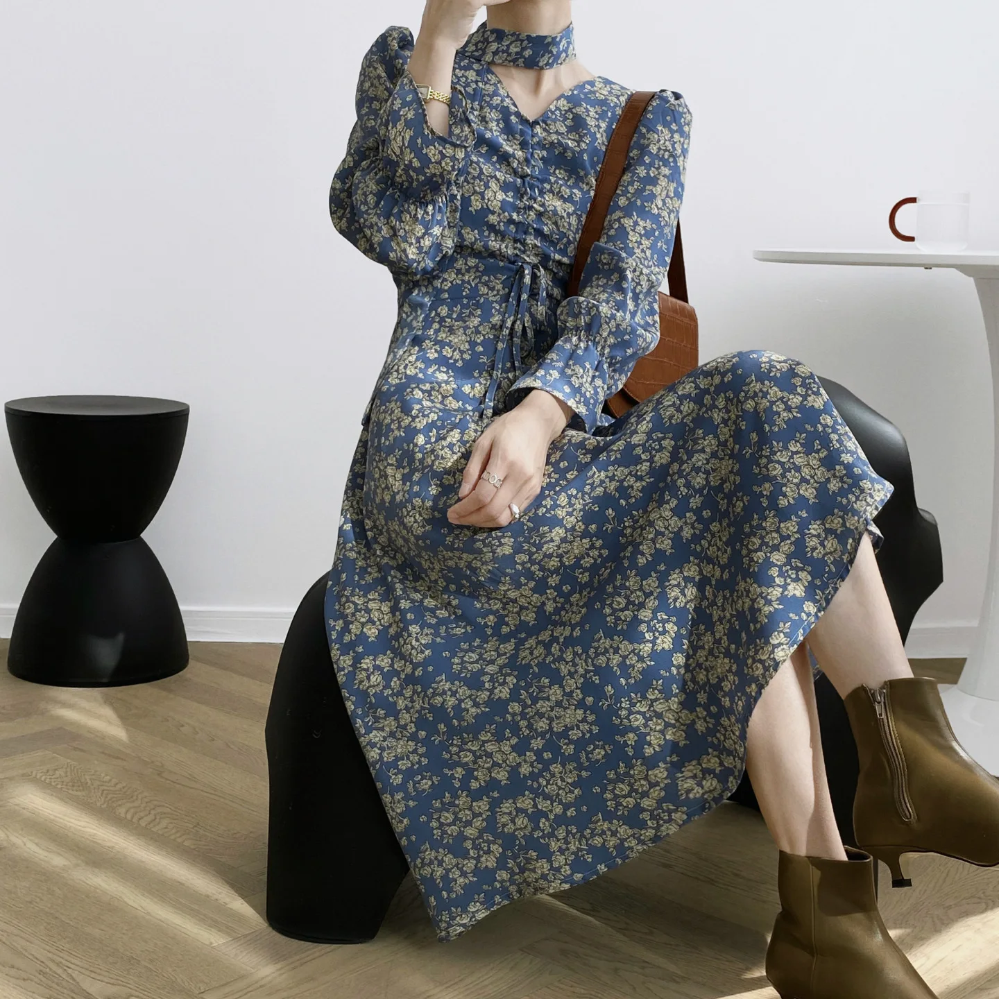 

2020 Fashion Autumn Flower Print Blue Maxi Sleeve Women V-Neck Floral Long Dress Vestidos