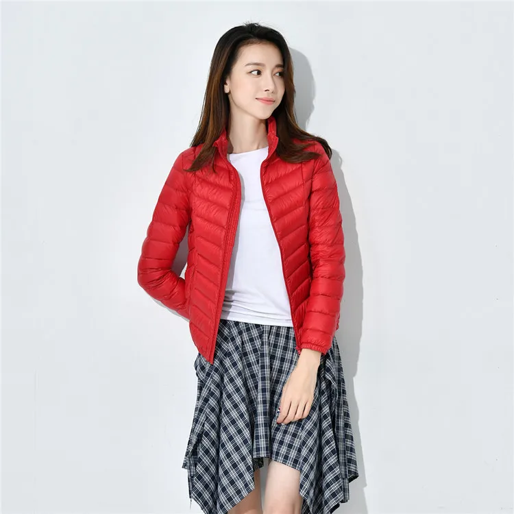 Новинка 2019 стильный легкий пуховик женский со стоячим воротником приталенный