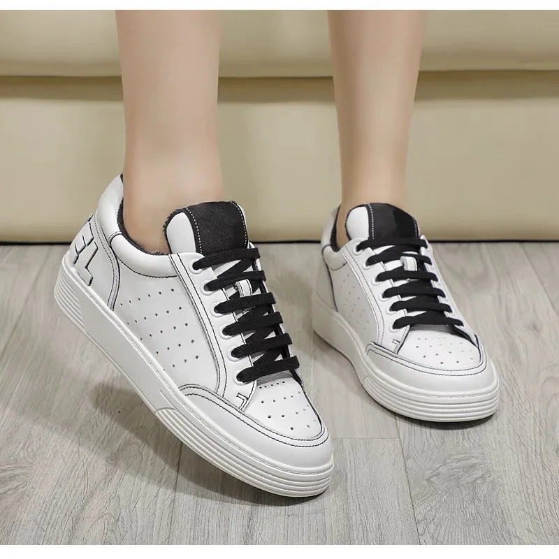 

Women's Sports Casual Shoes Breathable Sneakers Comfortable Lace-up Low Casual Shoes Stable Shock Absorption Running Shoes New