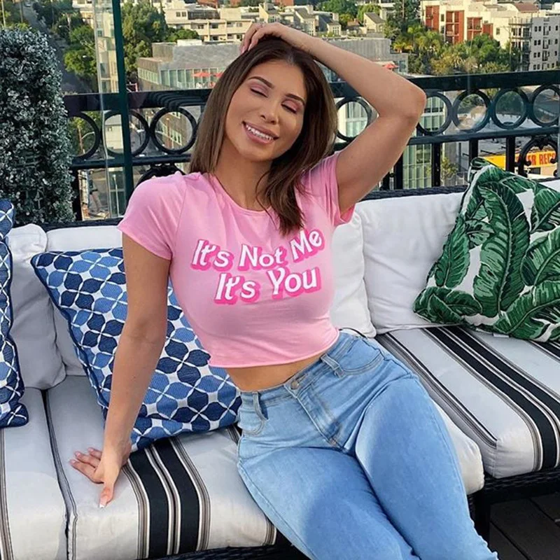 Популярная стильная Укороченная рубашка с монограммным принтом круглым вырезом