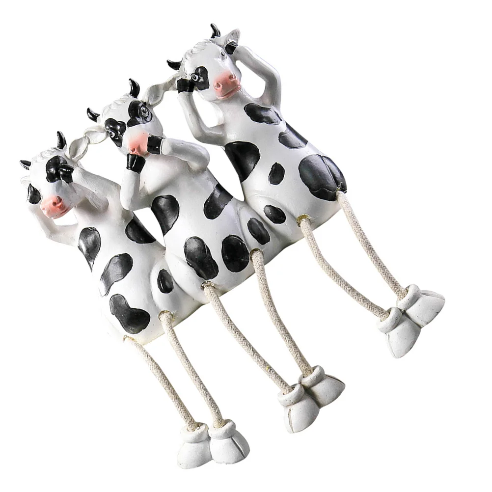 

Resin Cow Statue Craft Modern Desktop Decoration Lovely Ornament Gift