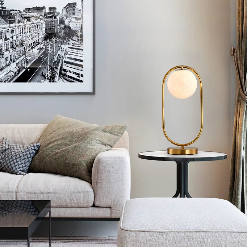 

Скандинавская простая настольная лампа с индивидуальным креативным 3D принтом лунный абажур гостиная спальня настольная лампа прикроватны...