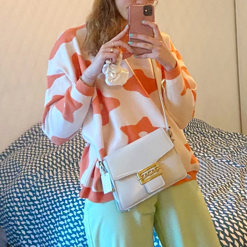 Женский свободный свитер с цветочным принтом Розовый пуловер оверсайз круглым