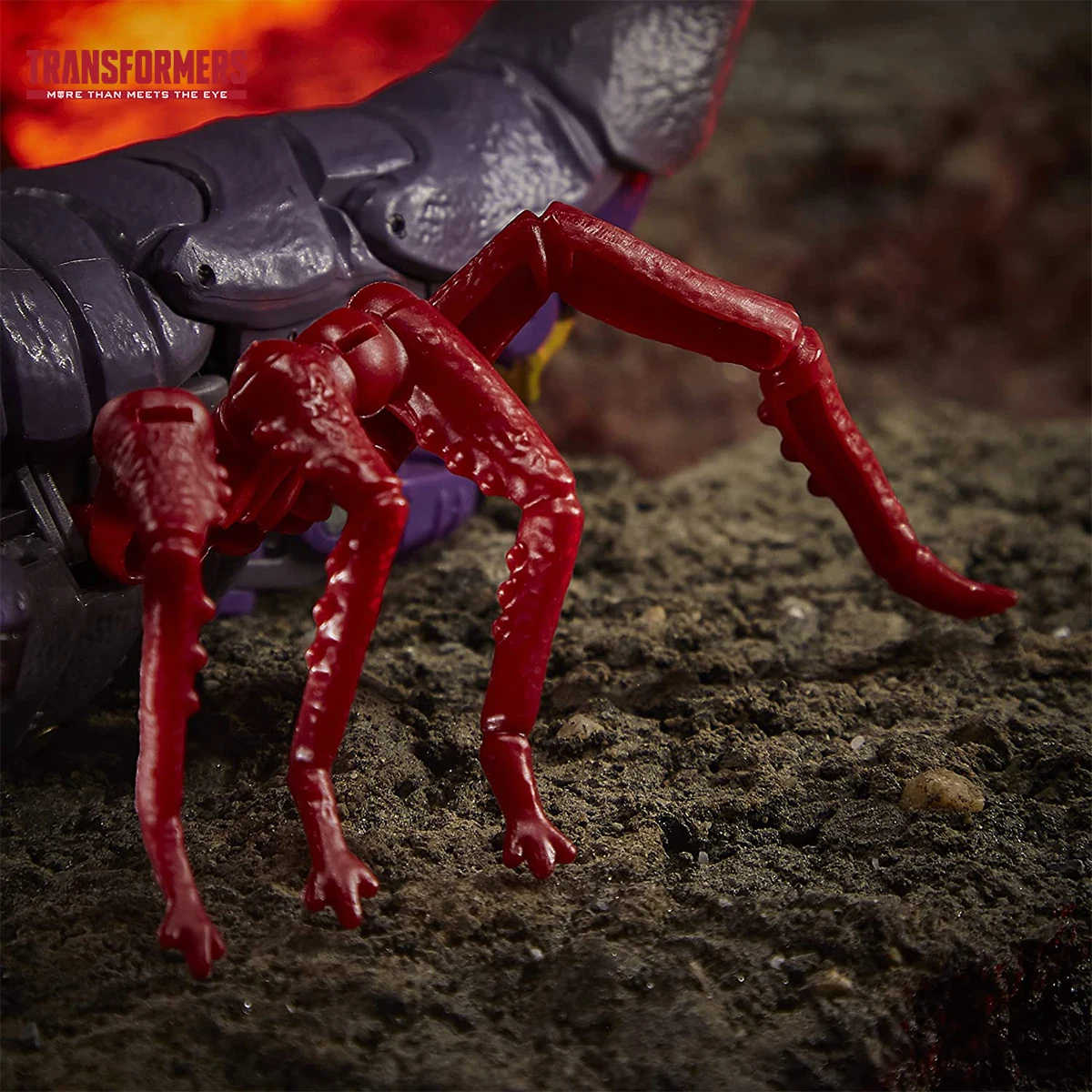 Трансформеры Битва за Кибертрон Королевство Делюкс WFC-K23 Predacon скорпонок