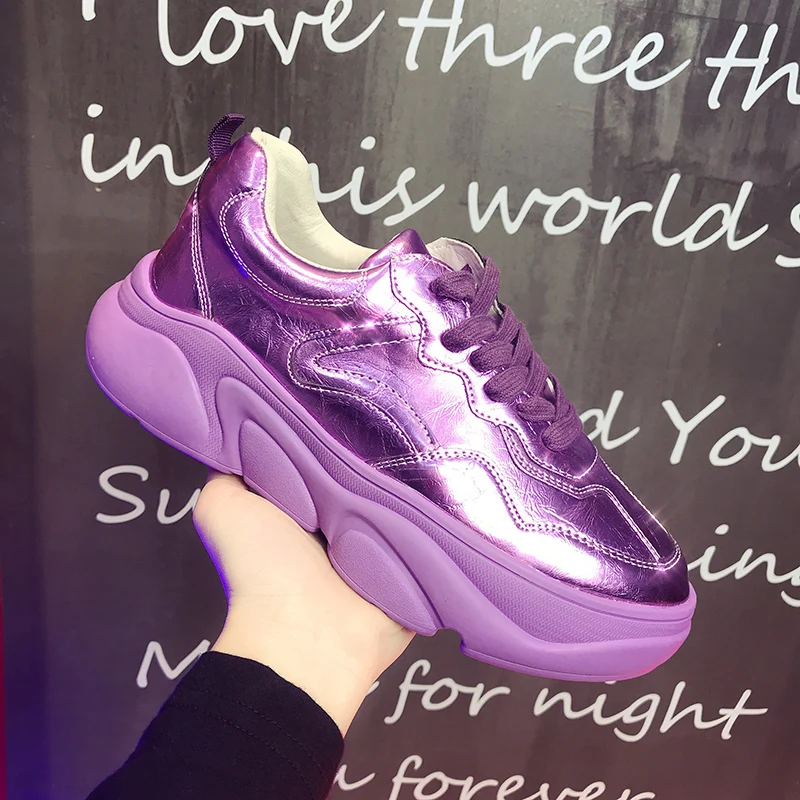 Женские кроссовки с зеркальной поверхностью удобная повседневная легкая обувь