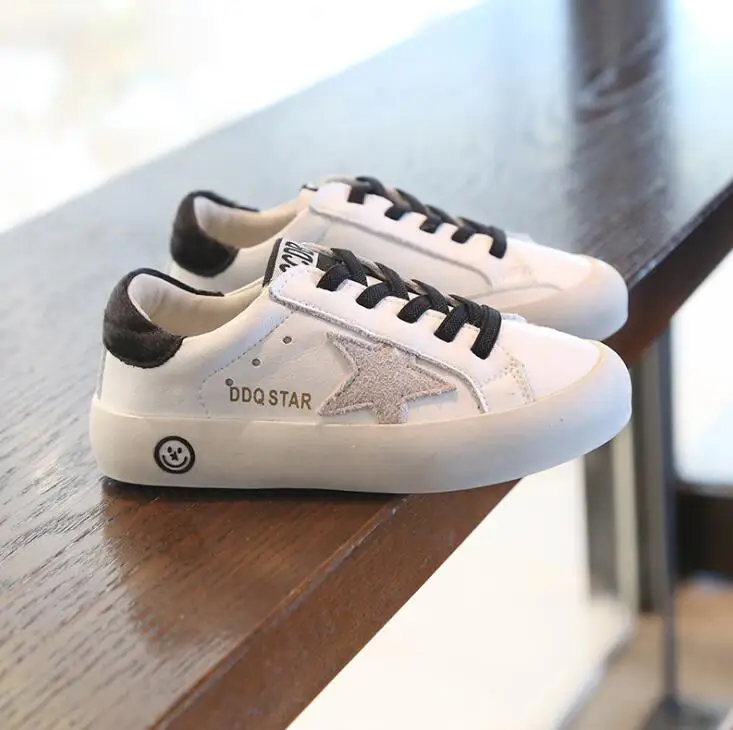 

2021 Designer Star Kids Shoes Soft Bottom Baby Toddler Sneaker Casual Flat Sneakers Shoes Children Size Girls Boys Sports Shoes