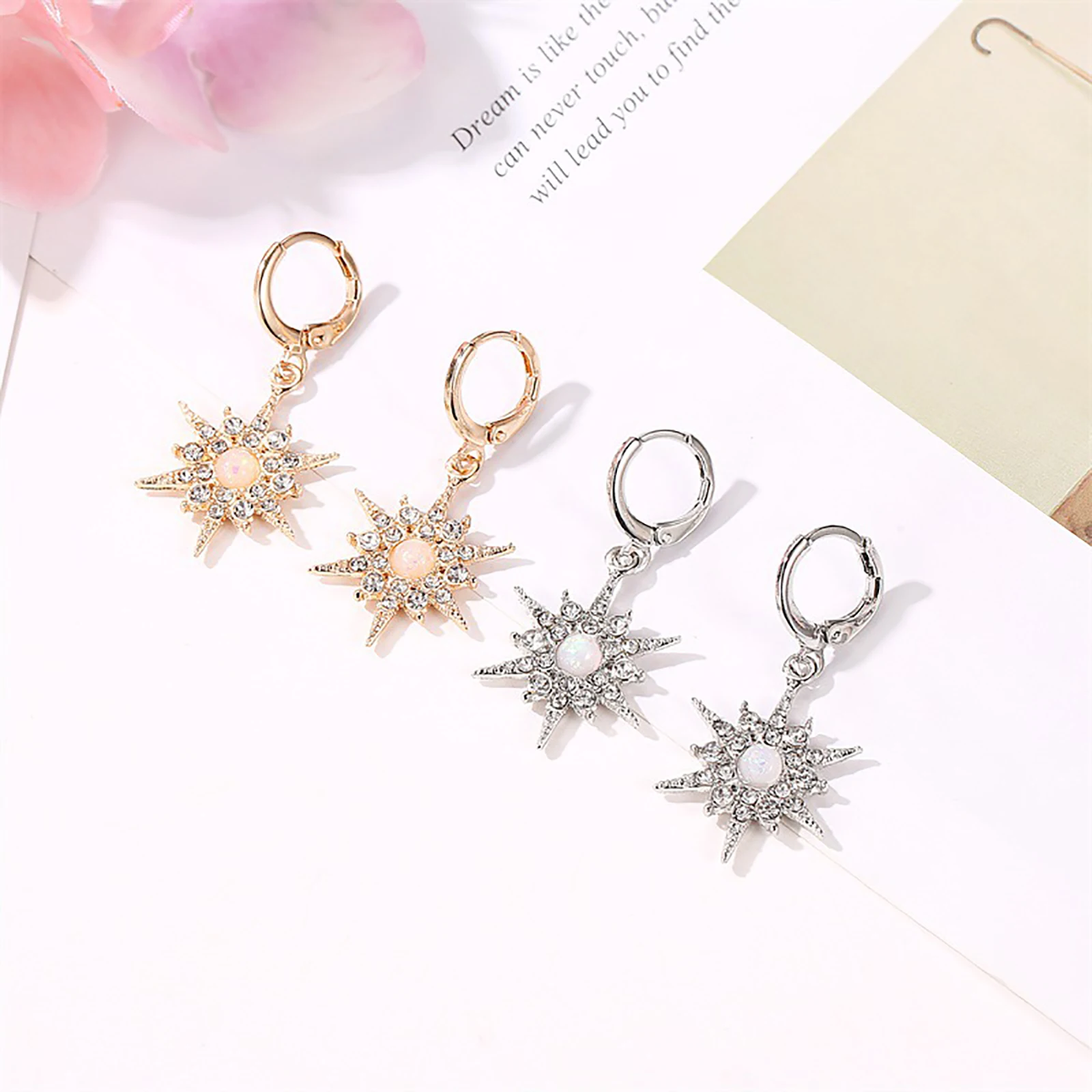 

8Seasons 1Pair Fashion Star Rhinestone Alloy Hoop Earrings For Women Gold/Silver Color Wedding Party Club Jewelry 35mm x 20mm