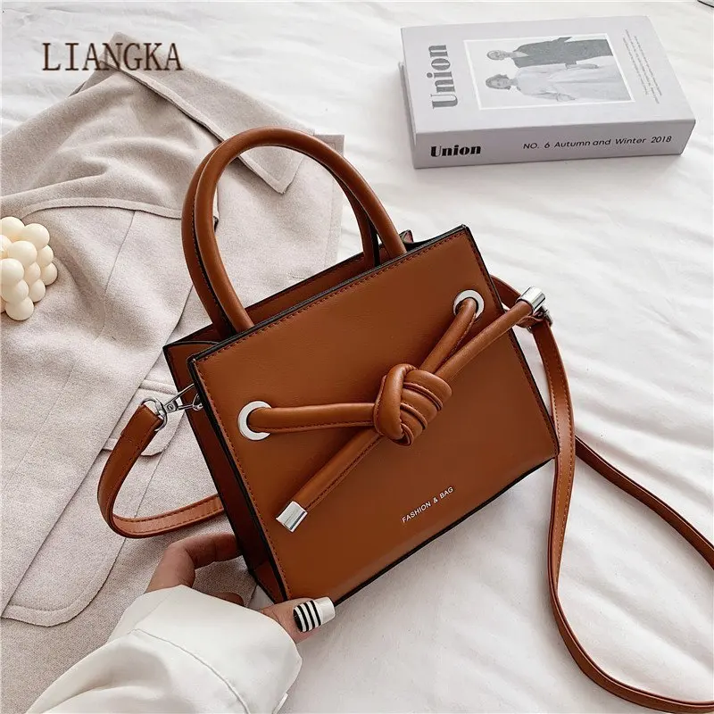 

2020 Western Style Women's Bag Fashion Messenger Bag Bucket Bag Hipster Shoulder Handbags