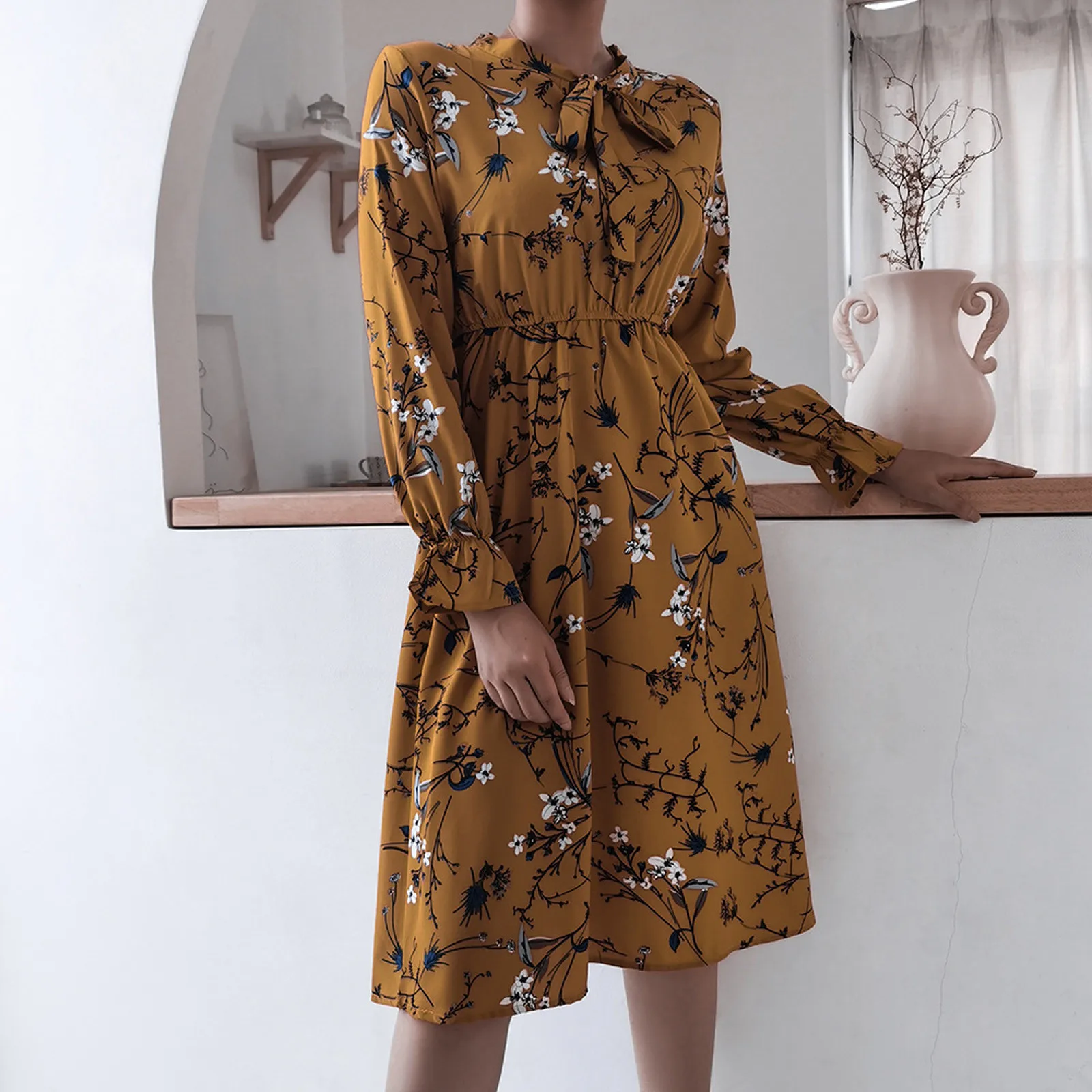 

Women Dresses Autumn 2021 Long Sleeve Flared Sleeve Girdle Dress Casual Fashion Printed Dress Ladies Sexy Dresses Dropshipping