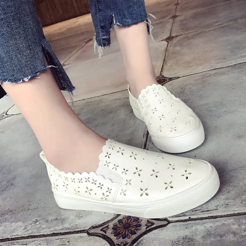 

2021 summer new breathable net shoes women's net red small white shoes Korean leisure one foot pedal lazy shoes