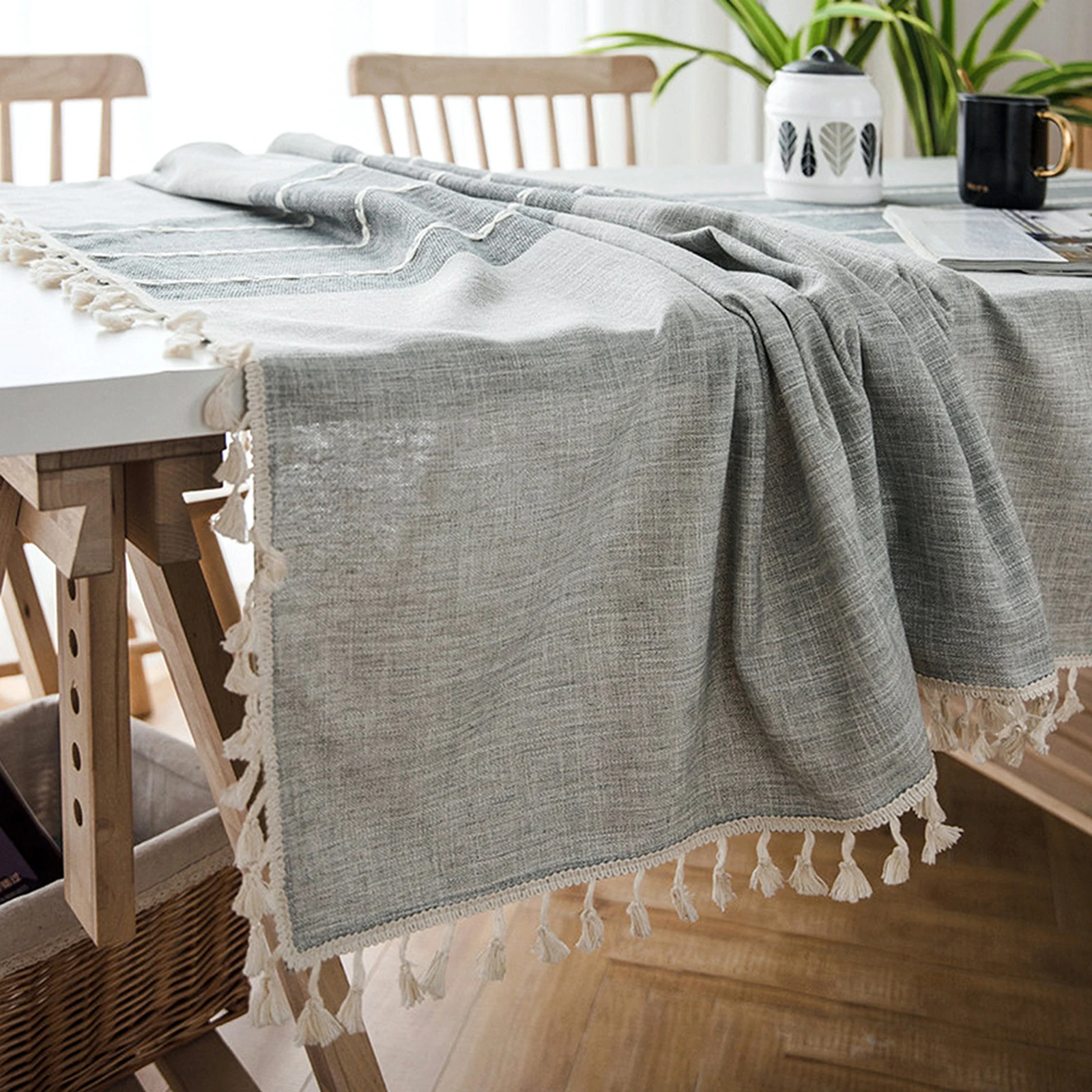 

Rectangular Dust-Proof Tablecloth, Waterproof Three-Dimensional Embroidery Table Cover With Tassel