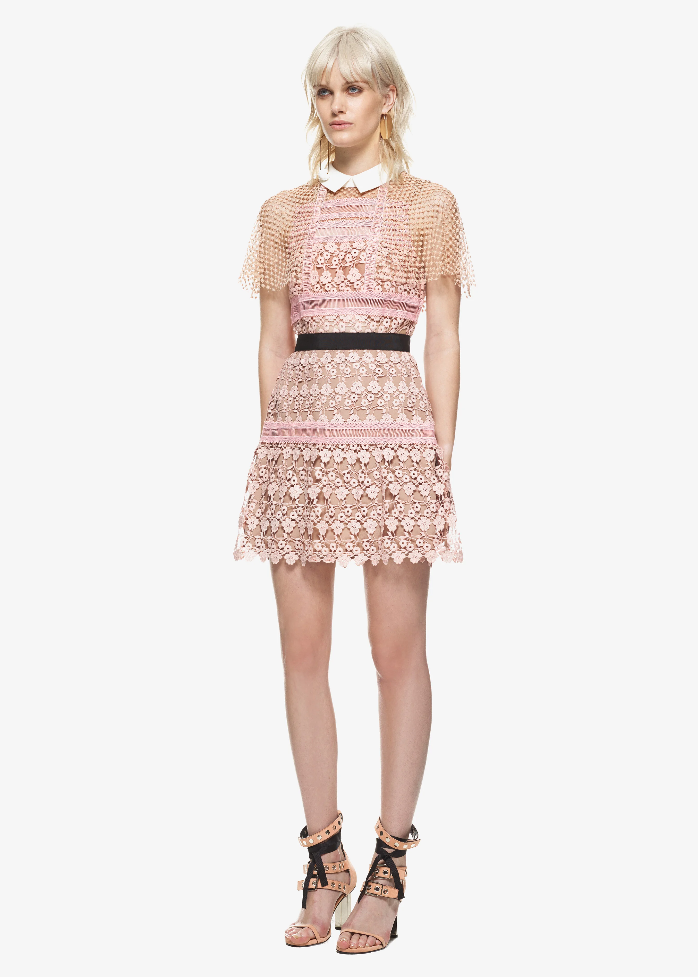 Женское Короткое платье-Автопортрет розовое ажурное платье в стиле пэчворк лето