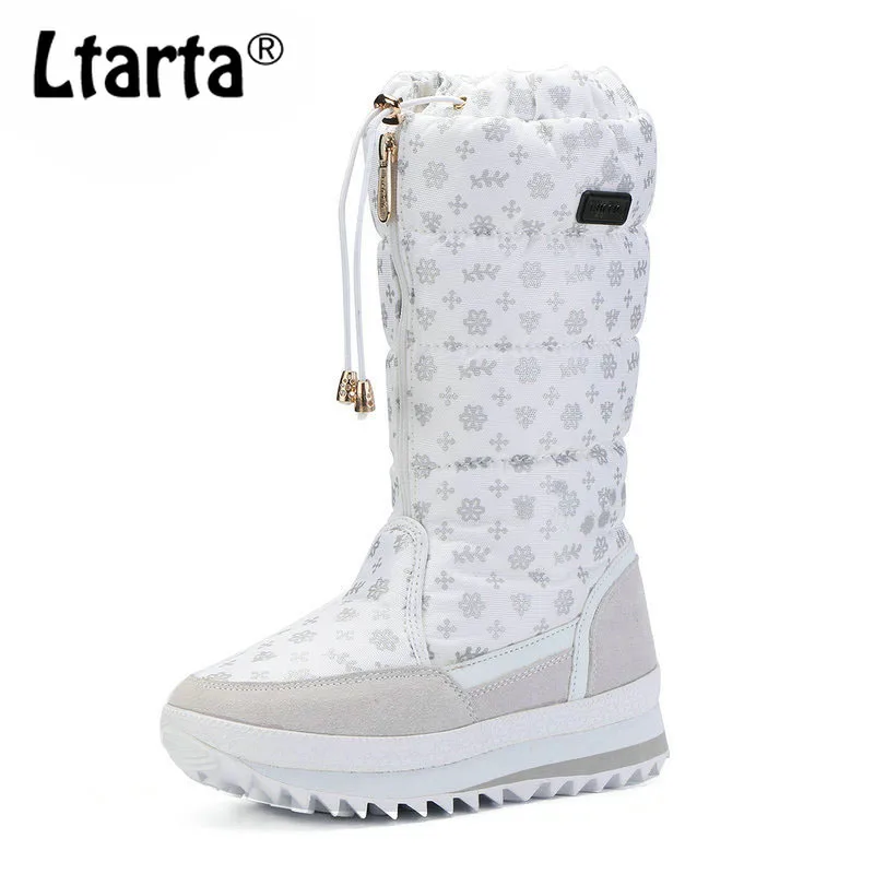 LTARTA/женские зимние ботинки г. Высота платформы по колено, теплые женские ботинки на танкетке, большие размеры 35-42, бархатные зимние ботинки s JSH-0767