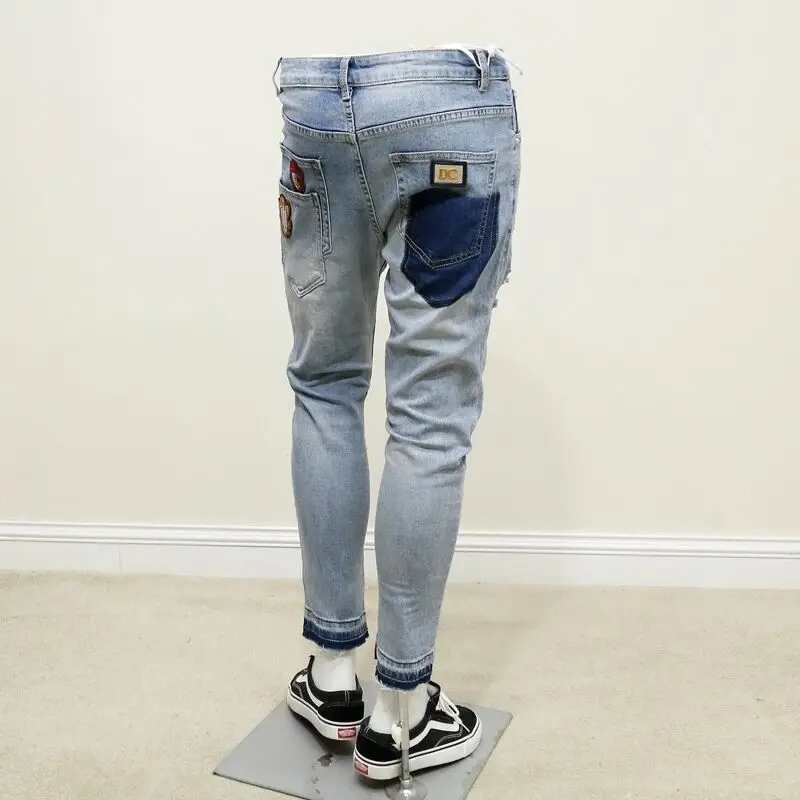 

Fashion Street Men Jeans Vintage Retro Slim Fit Ripped Jeans For Men Embroidery Patchwork Designer Hip Hop Denim Punk Pants
